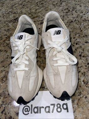New Balance 327